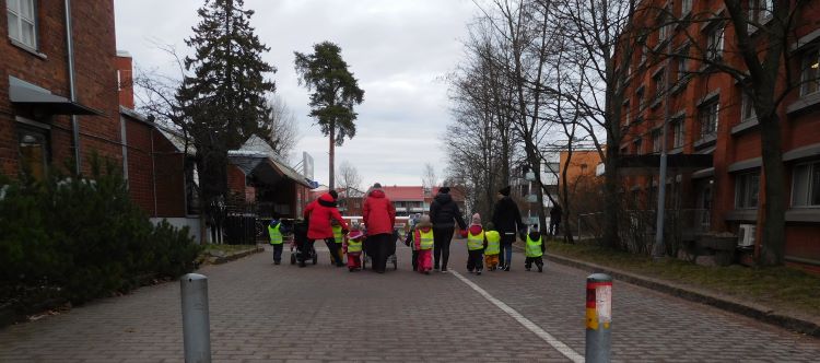 Småbarnspedagogiken behöver mera resurser