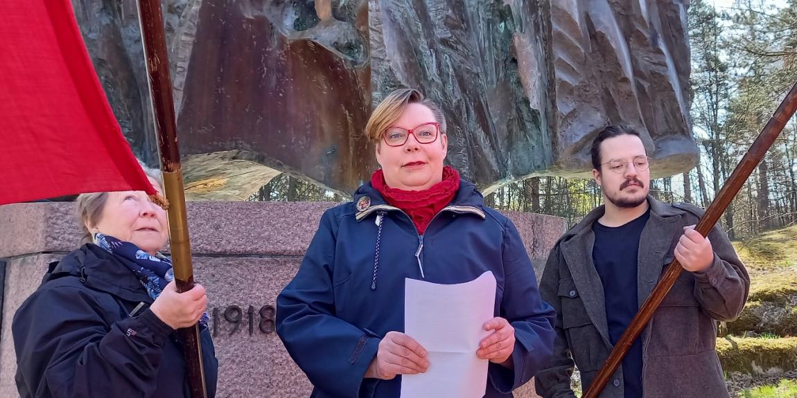 Sillä taistella meidän täytyy